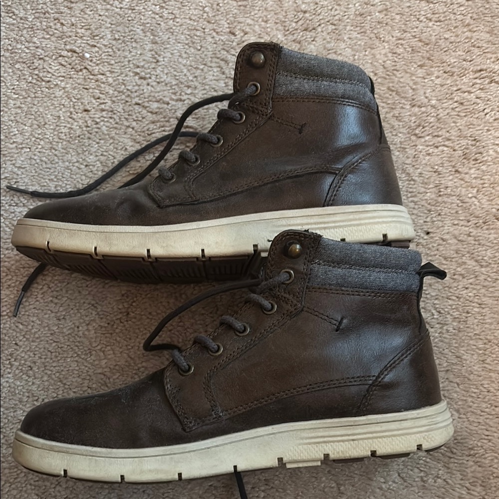 Brown Leather High-Top casual dress shoes